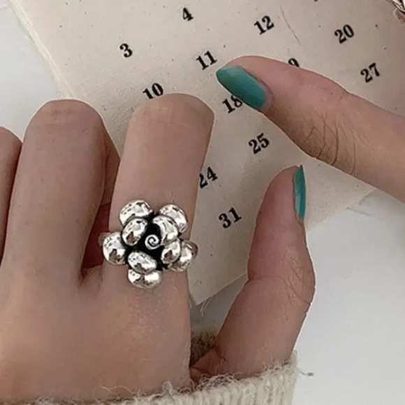 Minimalist 925 Sterling Silver Rose Flower Ring Unique Statement Ring - Picture 7 of 9